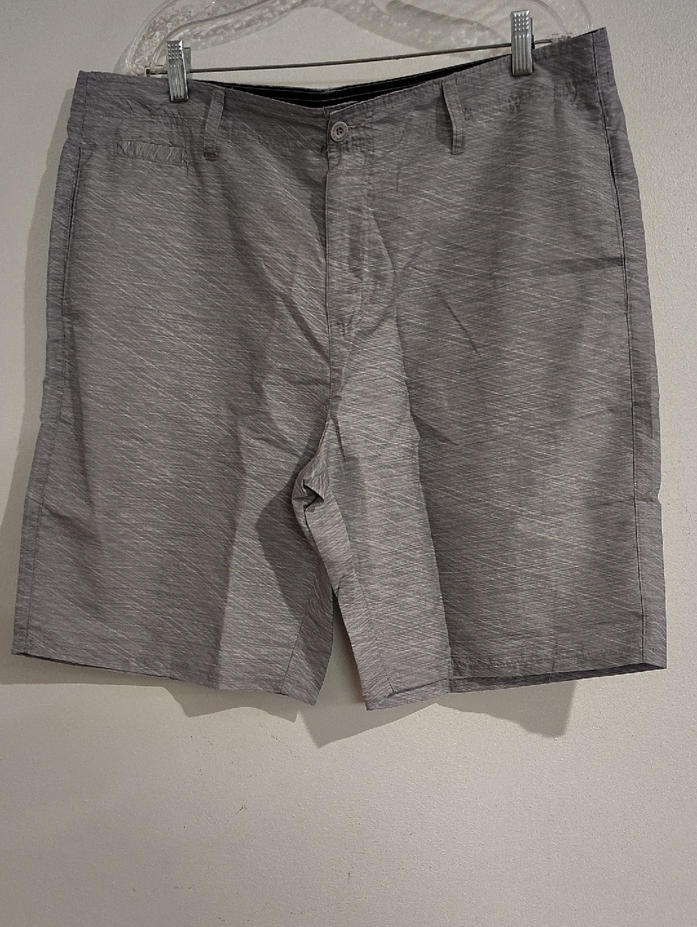 Airwalk Men's Light Gray Flat Front Shorts